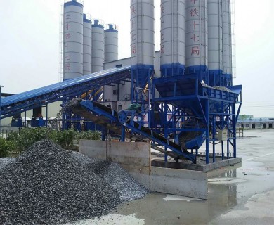 中鐵十七局廣州外繞線洗石機(jī)現(xiàn)場